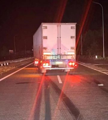 На Полтавщині водій вантажівки збив пішохода: чоловік помер у кареті «швидкої»