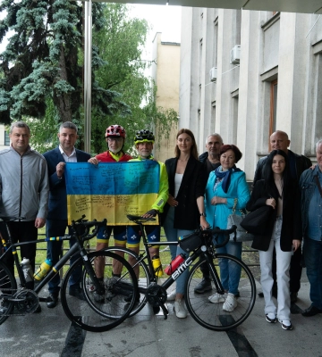 Всеукраїнський ветеранський велопробіг із Ужгорода до Дармштадта стартував зранку із площі Поштової (ФОТО)