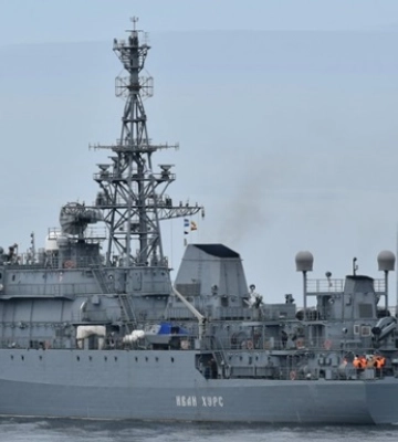 Розвідувальний корабель РФ атакували три морські дрони - ЗМІ
