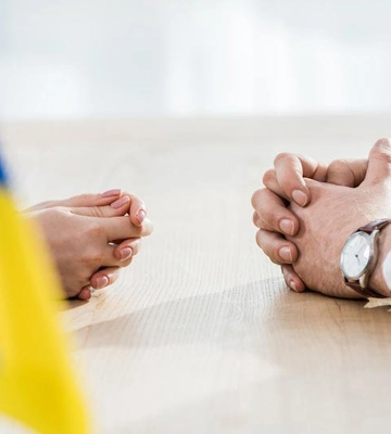 Чи можуть Україну зараз посадити за стіл переговорів – як нам реагувати на «мирні» ініціативи