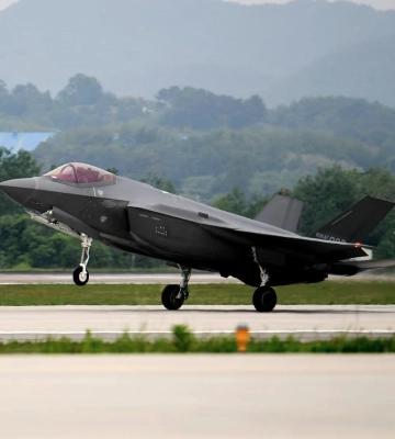 Ремонт на 76 млн: в Южной Корее могут списать истребитель F-35 из-за птицы