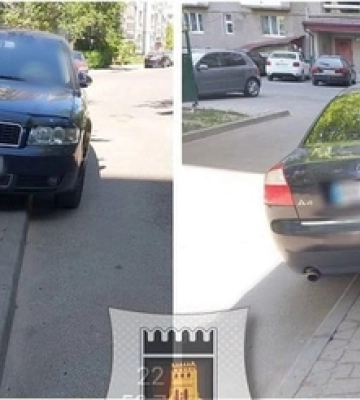 В Луцьку покарали водія Audi, який запаркувався на тротуарі 