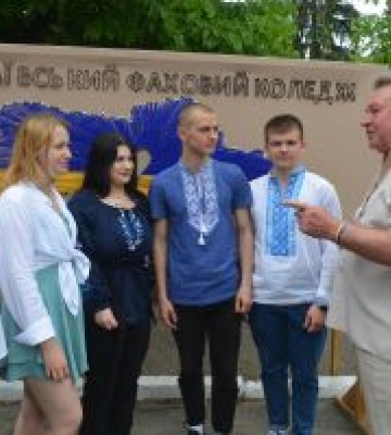 На фестивалі аплодували юним талантам та збирали кошти для ЗСУ