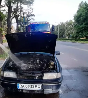 На Миколаївщині минулої доби двічі горіли автомобілі