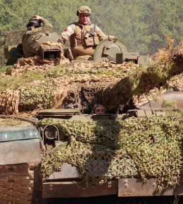 Україна відволікаючими операціями розтягує оборону РФ перед контрнаступом – FT
