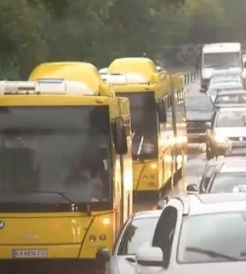 У Києві порушать питання про підвищення цін на проїзд у громадському транспорті
