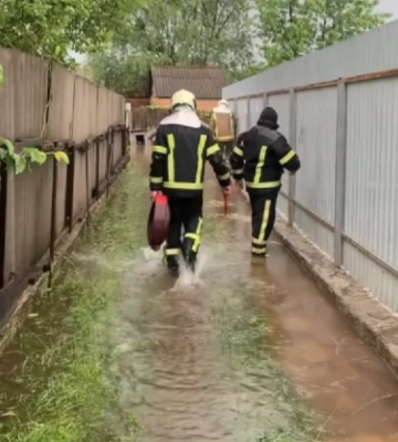 Під час зливи у Полтаві підтопило приватні будинки