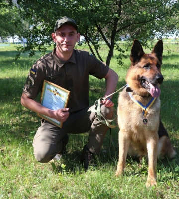 На Дніпропетровщині собаку Джека нагородили медаллю &quot;За віддану службу&quot;