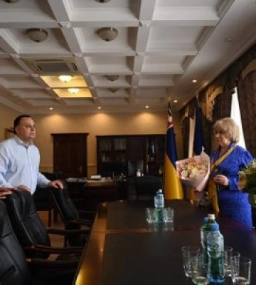 Двом представницям творчої еліти краю спільну відзнаку обласної ради й ОВА