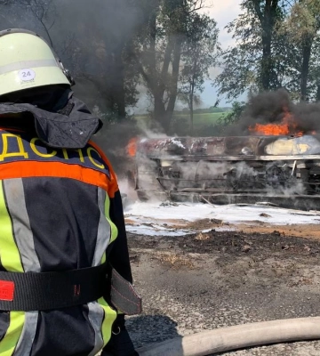 Під Баришівкою на Київщині внаслідок ДТП згорів бензовоз 