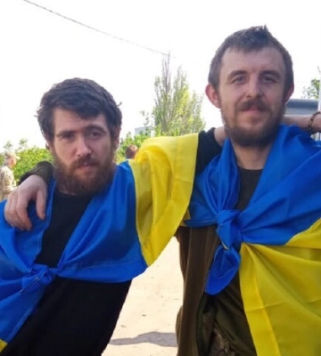 Україна повернула додому 106 захисників: перші кадри обміну