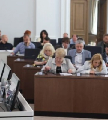 Львівська міськрада дозволила вісьмом релігійним організаціям не платити оренду за землю