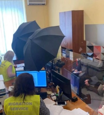 Міграційна служба Львівщини притягнула сім&#039;ю з рф до адмінвідповідальності