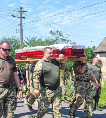 Помер від отриманих поранень: на Волині попрощаються із Героєм Сергієм Занюком