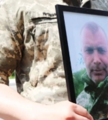 У Вараші попрощалися з 52-річним стрільцем  Василем Салівоником ФОТО