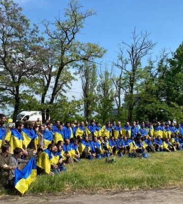 Україна повернула додому 106 захисників, Південна Корея надала допомогу ЗСУ. Головне за 25 травня