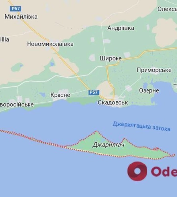 На острові Джарилгач армія РФ розмістила 300 військових та вкрадені у місцевих жителів човни