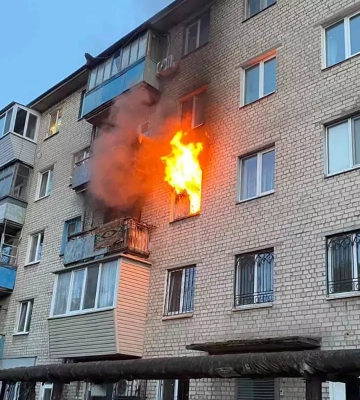 У Дніпрі на Іларіонівській горіла квартира у п&amp;#039;ятиповерхівці: відео