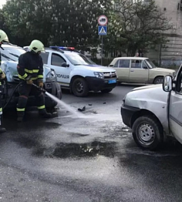 Пострадали двое детей: в Днепропетровской области произошло тройное ДТП