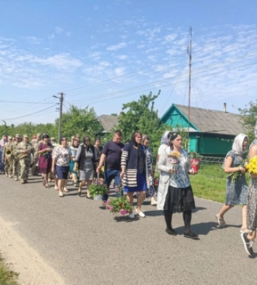 Поранили у Бахмуті: попрощалися з загиблим волинським воїном Сергієм Занюком 