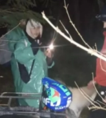 У горах на Рахівщині заблукали двоє туристів із трьома собаками (ФОТО)