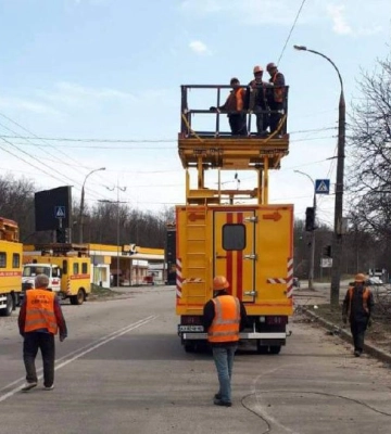 У Харкові невідомі масово викрадають контактну мережу електротранспорту