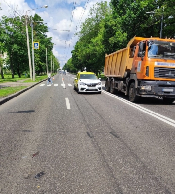 У Харкові водій таксі збив жінку на пішохідному переході