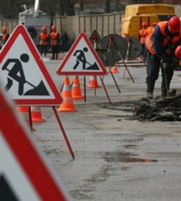 У Києві на перетині вулиці Кіото з виїздом на шляхопровід частково обмежать рух