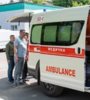Відділення екстреної меддопомоги у Турійську та Локачах отримали нові авто