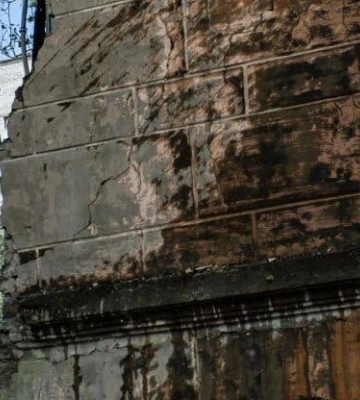 В Днепре на месте &quot;прилета&quot; обнаружили фрагменты тел