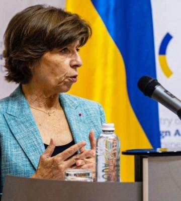 У Франції назвали обстріл лікарні у Дніпрі воєнним злочином, що не може залишитися безкарними