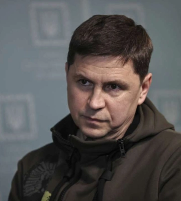Подоляк назвав ракетний удар по лікарні в Дніпрі інструментом впливу рф