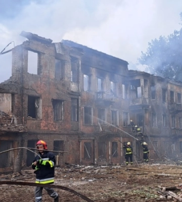 Зеленський відреагував на удар по передмістю Дніпра