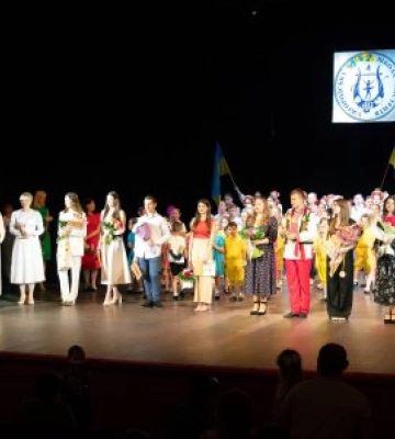 В Ужгороді вручили свідоцтва випускникам школи мистецтв