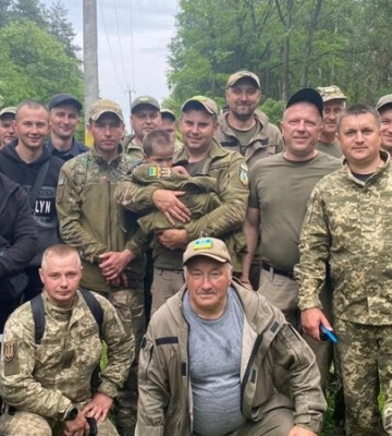 Виолетта жива. В Харьковской области нашли двухлетнюю девочку, которую сотни людей искали более трех суток
