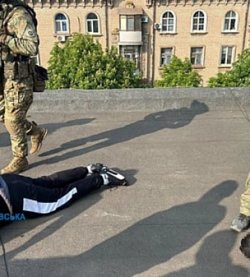 На Дніпропетровщині затримали злочинну групу вимагачів так званого «смотрящого» за Кривим Рогом