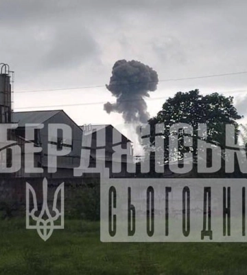 В оккупированном Бердянске прогремели взрывы: громче всего было в порту