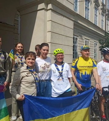 2100 км наодинці з велосипедом: у Львові зустріли італійку з Мілана Лауру Мореллі