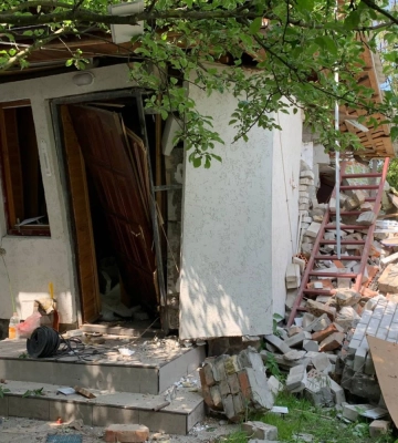 У Бучі стався вибух у приватному будинку, ймовірно здетонував боєприпас (ФОТО)