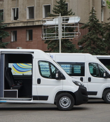Миколаїв отримав спецтранспорт для обстеження пошкоджених будинків