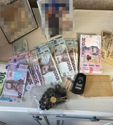 На Дніпропетровщині затримали злочинну групу вимагачів так званого «смотрящого» за Кривим Рогом