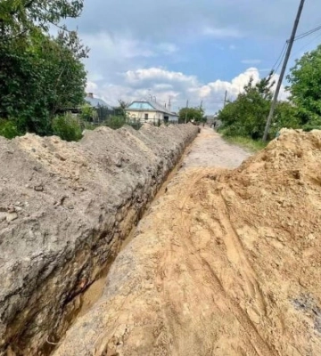 У Костополі міняють водопровідні мережі перед початком ремонту доріг (ФОТО)