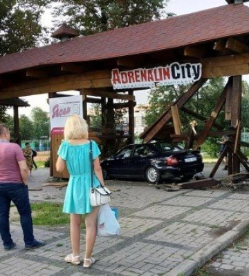 У Луцьку пенсіонер з Німеччини збив жінку: як його покарали
