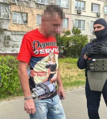 Познайомились у соцмережі: у Києві спіймали педофіла, який домагався 12-річну дівчинку (ВІДЕО)