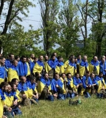 З полону повернулися вісім військових з Полтавщини, які захищали Бахмут