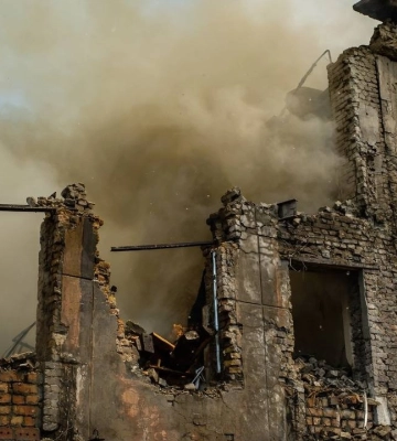 Троє людей, яких шукали під завалами у Дніпрі, загинули