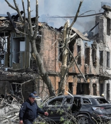 Троє людей, яких шукали під завалами у Дніпрі, загинули