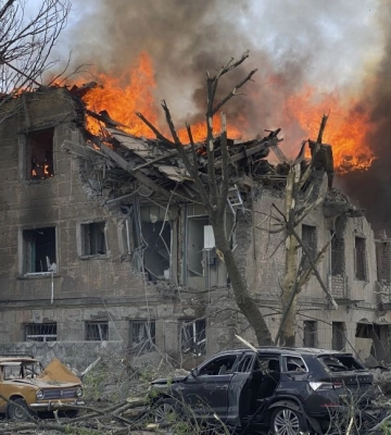 Зросла кількість загиблих внаслідок ракетного удару по Дніпру