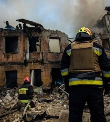 Родини загиблих внаслідок ракетного удару по Дніпру отримають по ₴300 тисяч допомоги