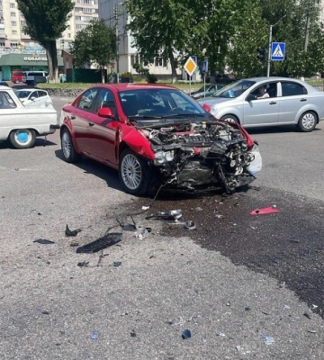 На Київщині мотоцикліст влетів у людей на переході: п’ятеро у лікарні